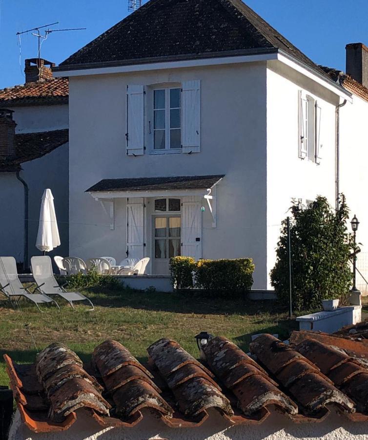 Gite Des Roses Oradour-Fanais Εξωτερικό φωτογραφία